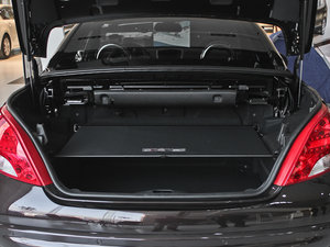 2013款1.6L 自动时尚版 空间座椅