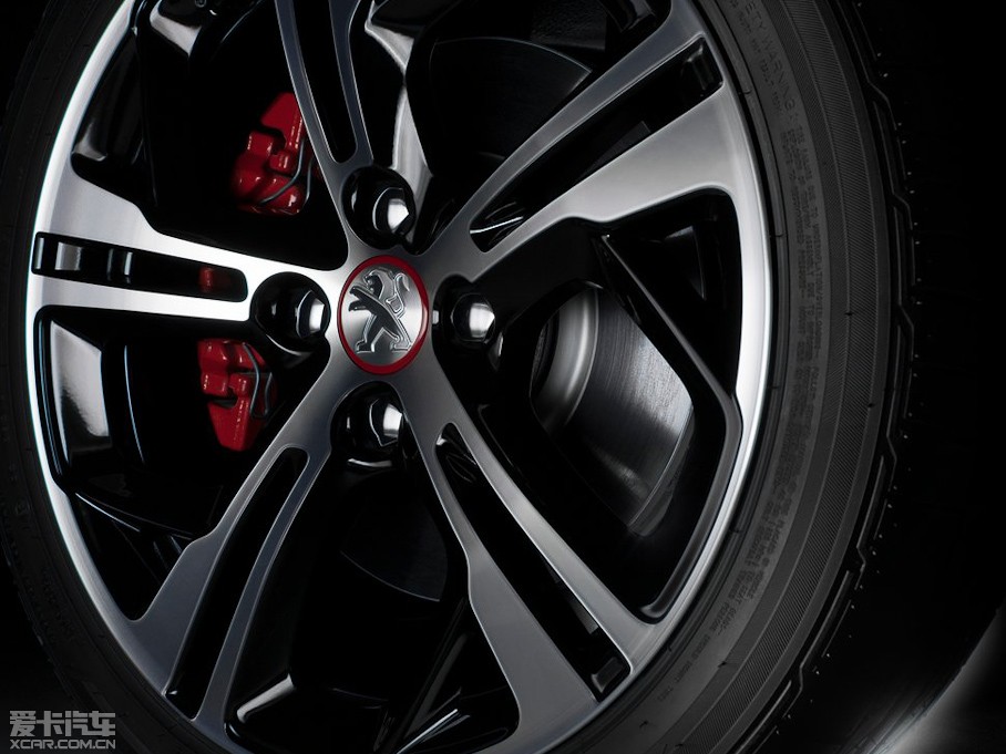 2014�����208 GTI