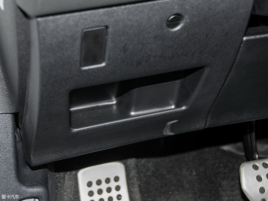 2014(bio)RCZ 1.6T Ԅ(dng)AͣɫL(fng)