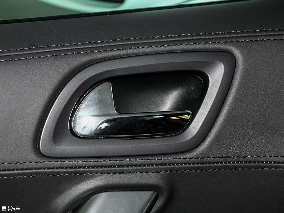 2014(bio)RCZ 1.6T Ԅ(dng)AͣɫL(fng)