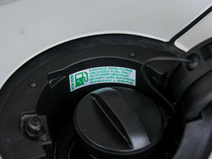 20141.6T ԄӺAͣɫL ^