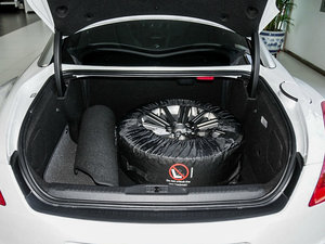 2014款1.6T 自动豪华型（深色风格） 行李厢空间