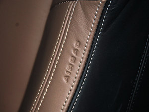 20141.6T ԄӺAͣɫL g