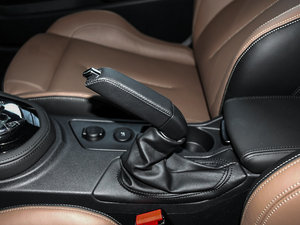 20141.6T Ԅ(dng)AͣɫL(fng) v܇Ƅ(dng)