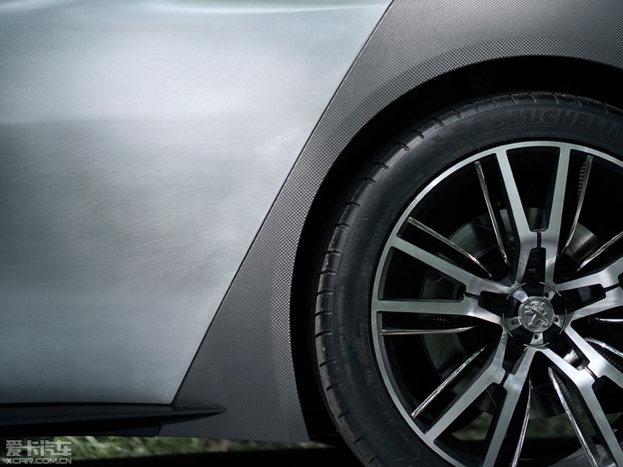 2014��EXALT ��τ�������܇