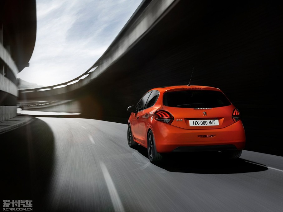 2015�����208 ���T������