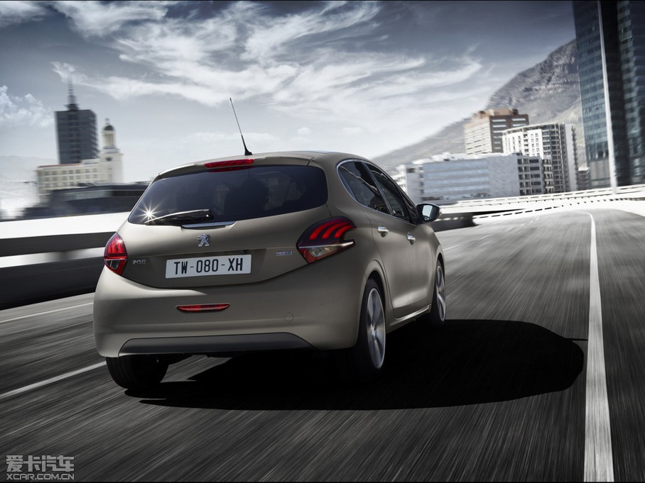 2015�����208 ���T������