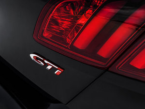2015GTi ^
