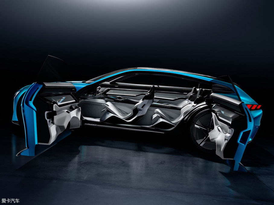 2017�����Instinct ����܇