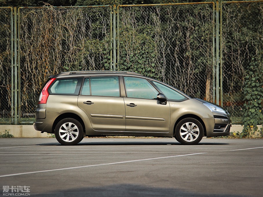 2009��C4 PICASSO 2.0L �ԄӺ��A��