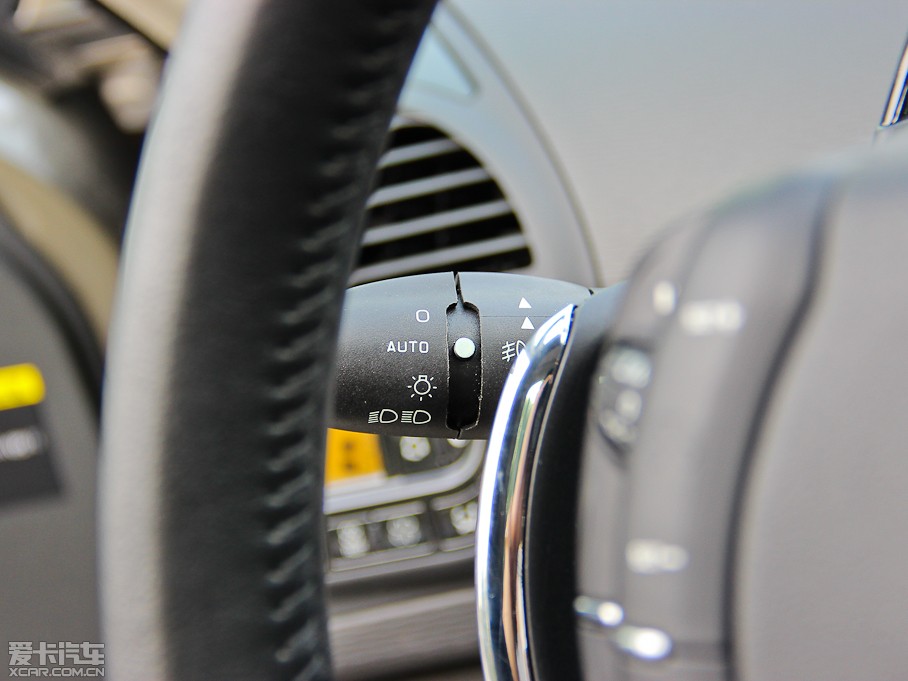 2009��C4 PICASSO 2.0L �ԄӺ��A��