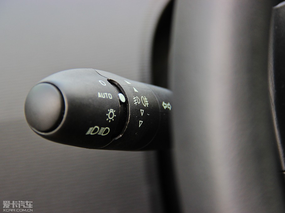 2009��C4 PICASSO 2.0L �ԄӺ��A��