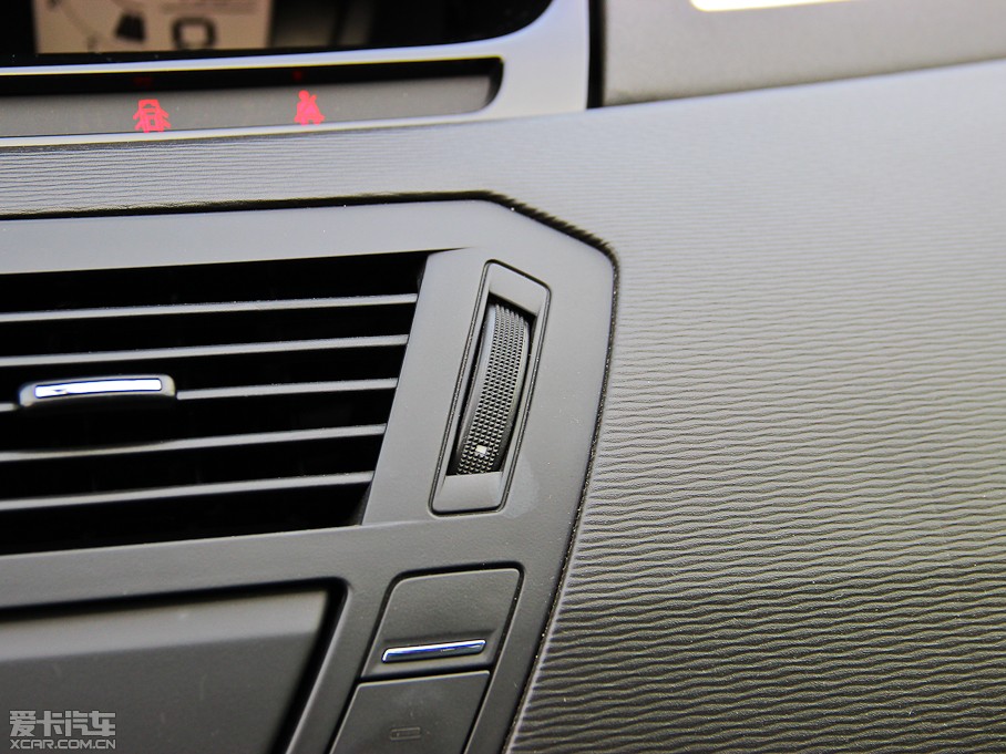 2009��C4 PICASSO 2.0L �ԄӺ��A��