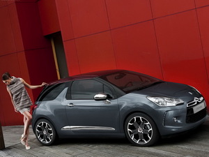 2012DS 3 w^