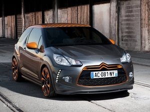 2012DS 3 w^