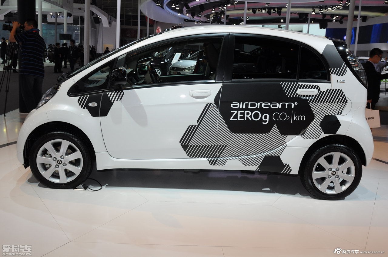 2012C-Zero 