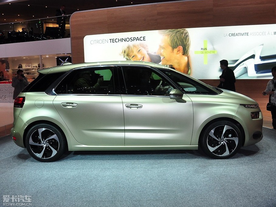 2013��Technospace ������