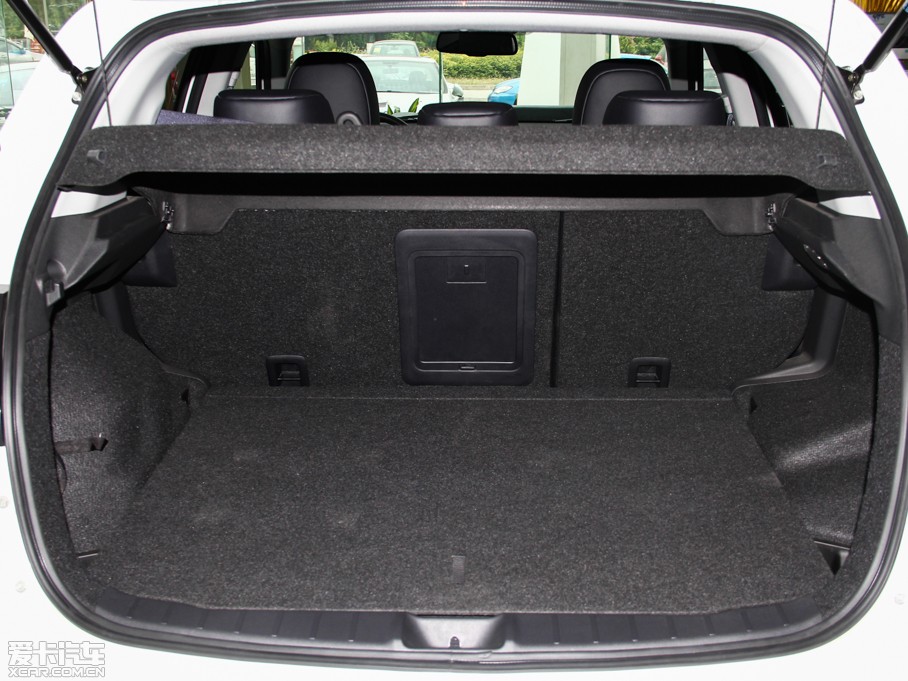 2013C4 AIRCROSS(M(jn)) 2.0L (q)m