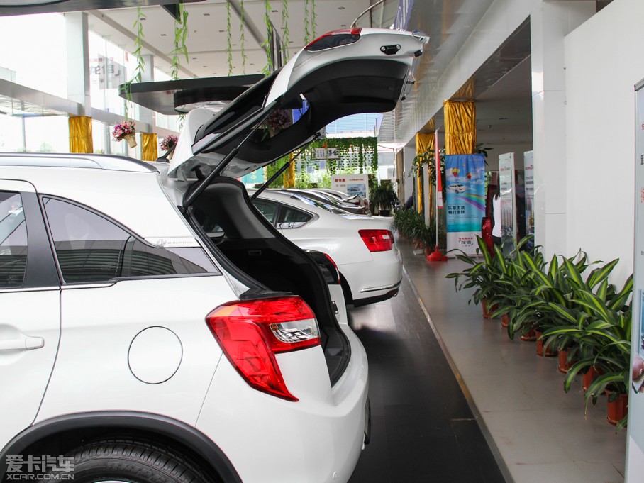 2013C4 AIRCROSS(M) 2.0L (q)m