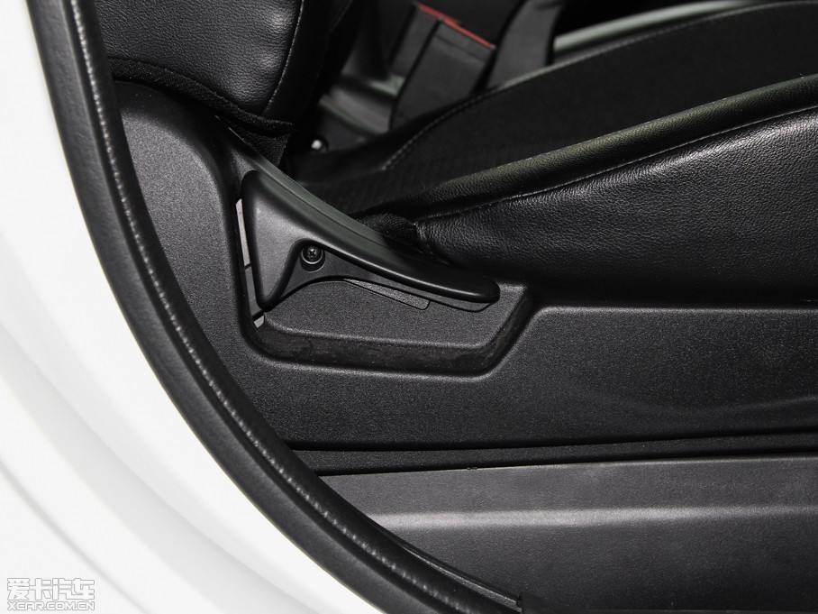 2013C4 AIRCROSS(M) 2.0L m