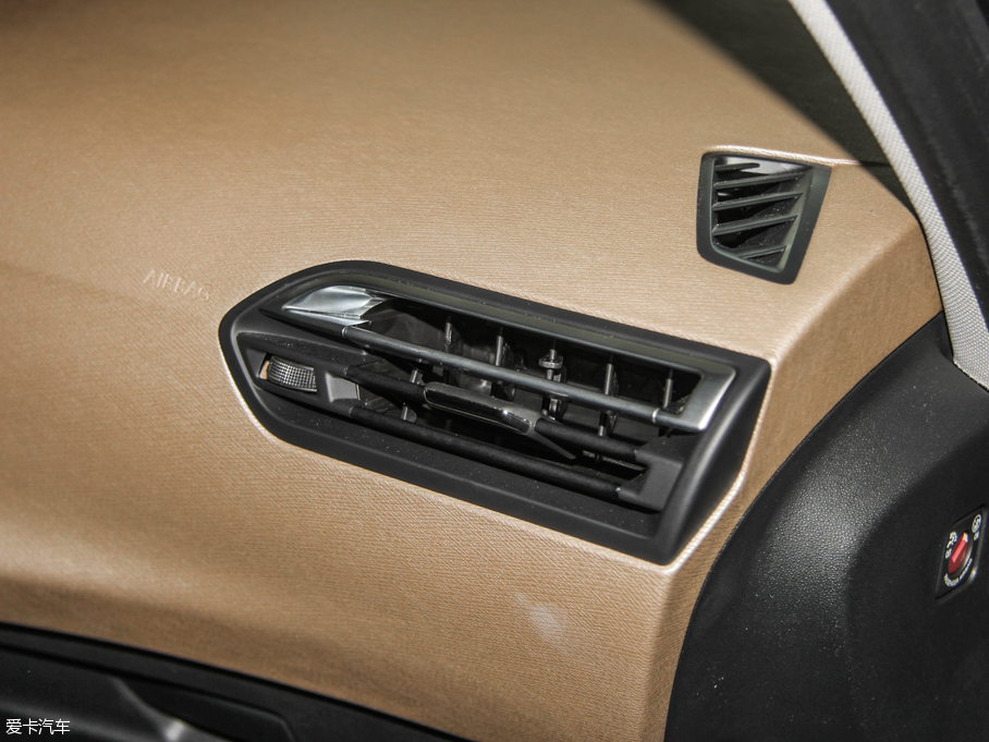 2015��C4 PICASSO 1.6T 5���ԄӺ��A��