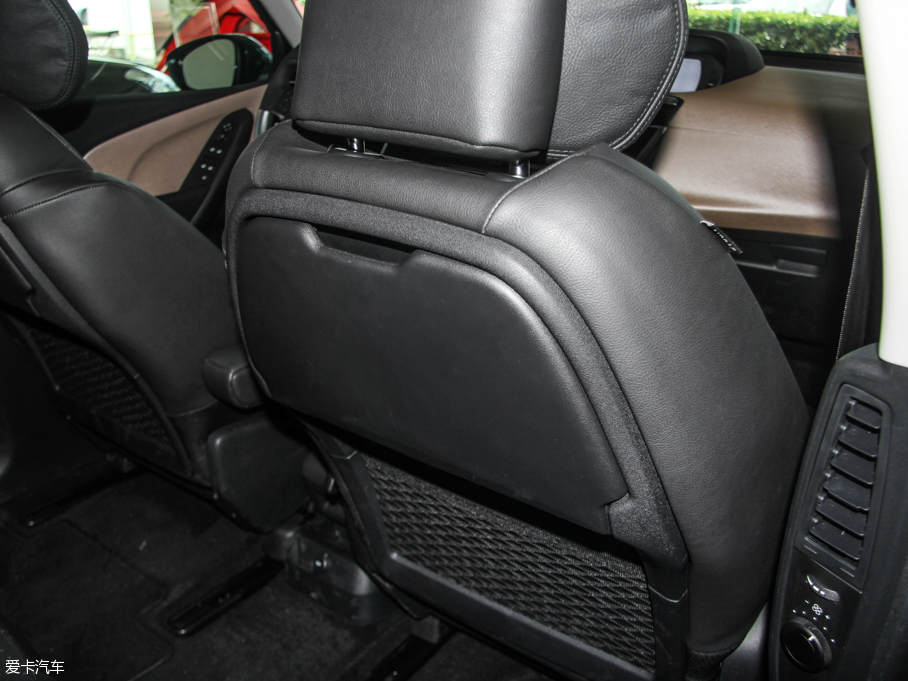 2015��C4 PICASSO 1.6T 5���ԄӺ��A��