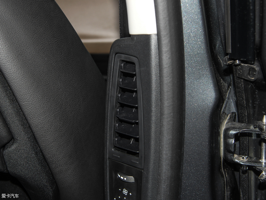 2015��C4 PICASSO 1.6T 5���ԄӺ��A��