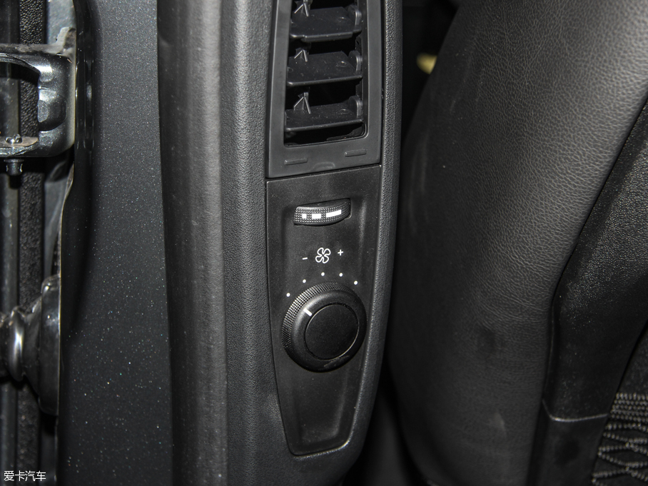 2015��C4 PICASSO 1.6T 5���ԄӺ��A��