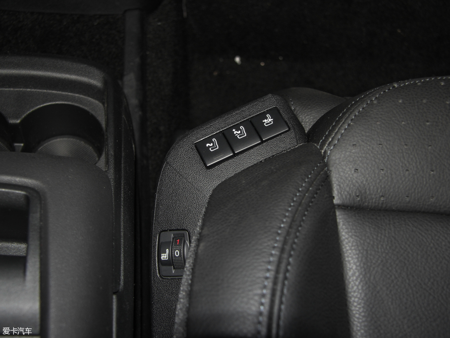 2015��C4 PICASSO 1.6T 5���ԄӺ��A��