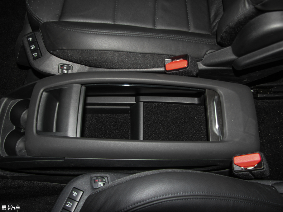 2015��C4 PICASSO 1.6T 5���ԄӺ��A��