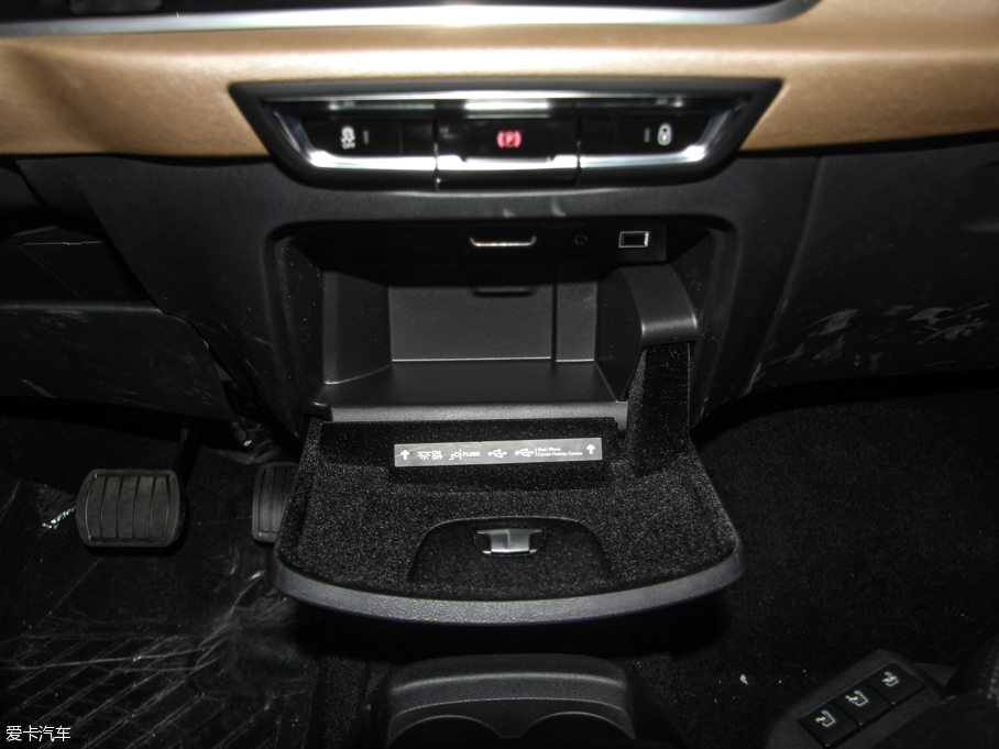 2015��C4 PICASSO 1.6T 5���ԄӺ��A��