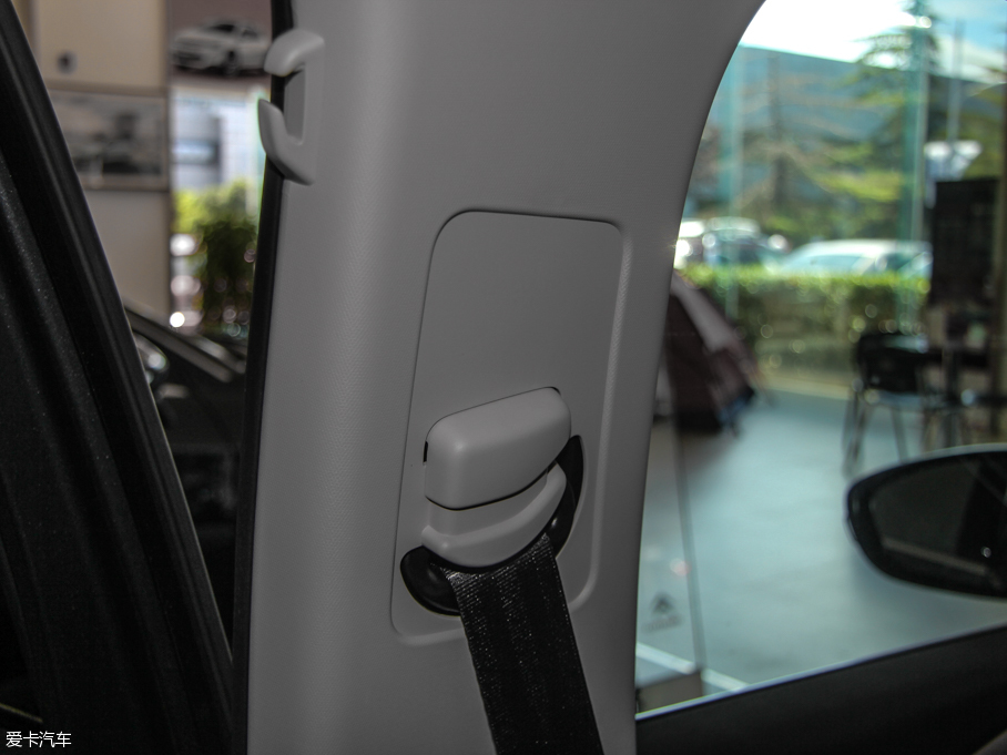 2015��C4 PICASSO 1.6T 5���ԄӺ��A��