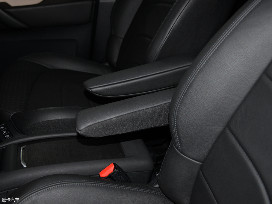 2015C4 PICASSO 1.6T 7ԄӺA