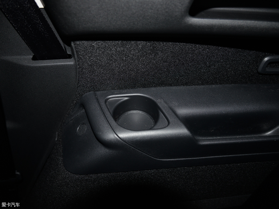 2015��C4 PICASSO 1.6T 7���ԄӺ��A��