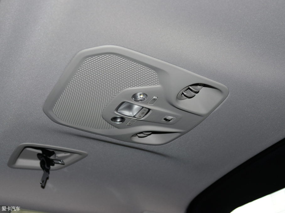 2015��C4 PICASSO 1.6T 7���ԄӺ��A��