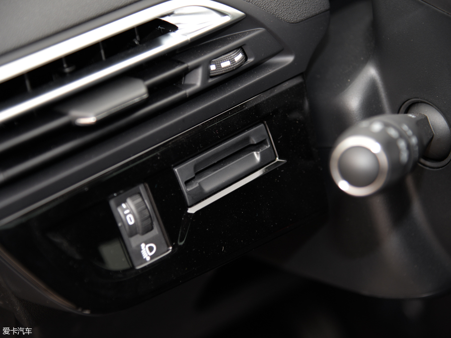 2015C4 PICASSO 1.6T 7ԄӺA