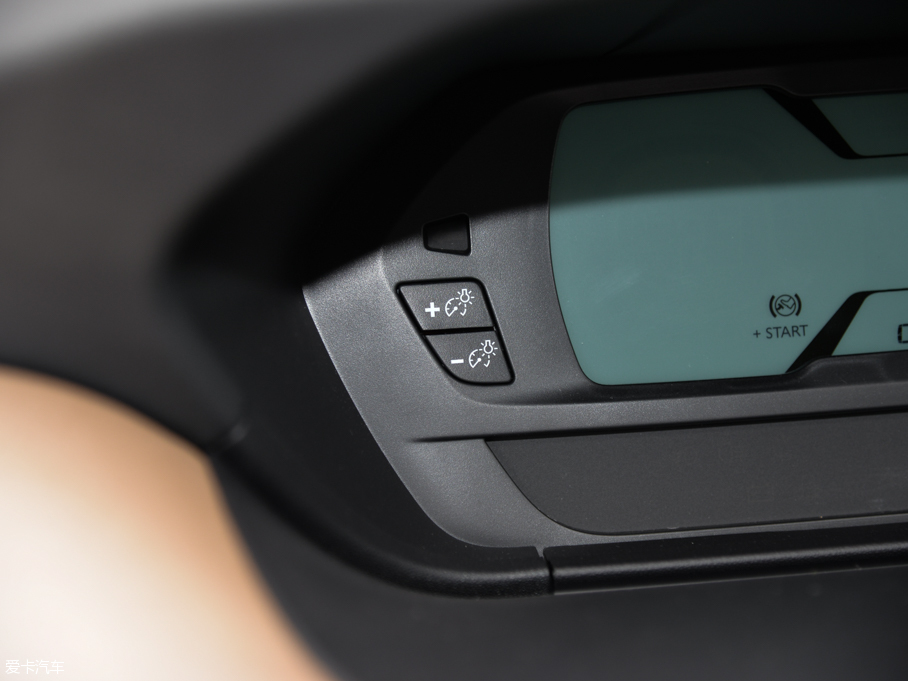 2015C4 PICASSO 1.6T 7ԄӺA