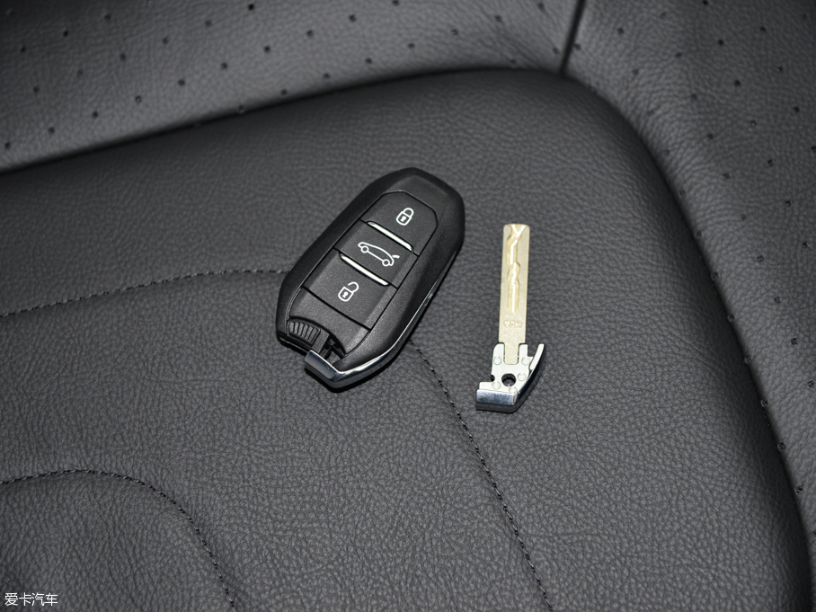 2015C4 PICASSO 1.6T 7ԄӺA