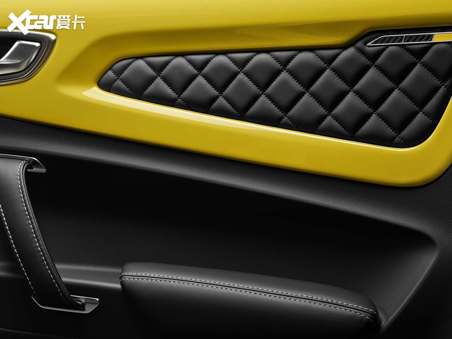 2020�����ZAlpine Color Edition