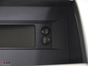 2009款2.5L 两驱舒适版 中控区