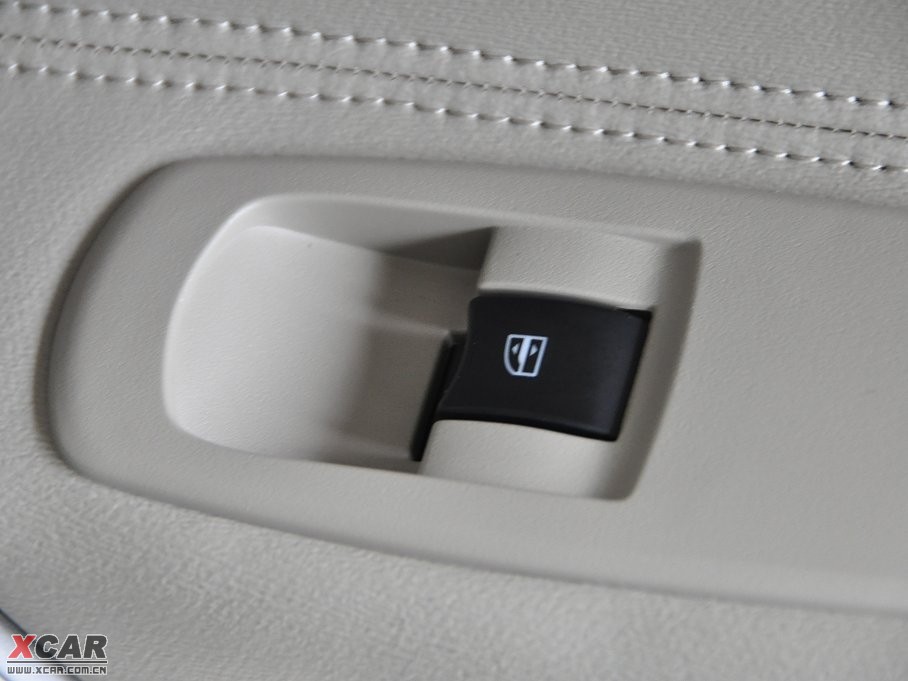 2009װ(M(jn)) 2.5L (q)m