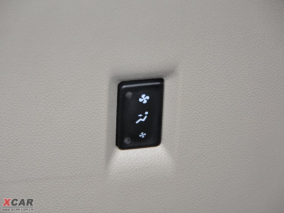 2009װ(M(jn)) 2.5L (q)m