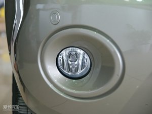 2010款2.5L 四驱豪华版 前雾灯