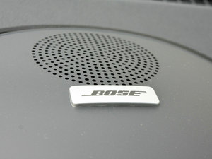 2010(q)BOSE g