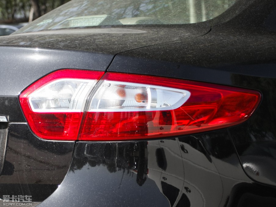 2011L(fng) 2.0L CVTr(sh)а