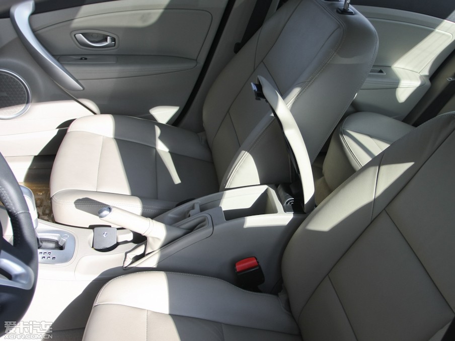 2011L(fng) 2.0L CVTrа