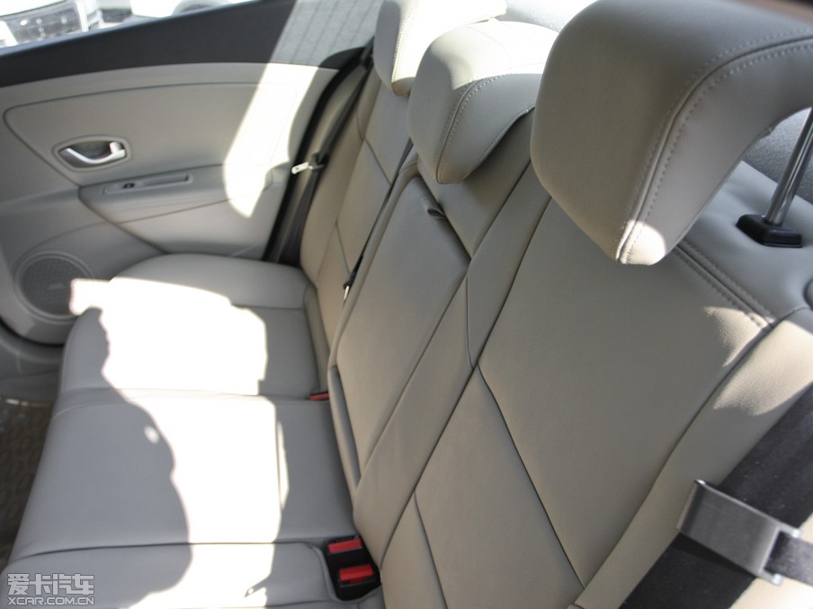 2011L(fng) 2.0L CVTrа