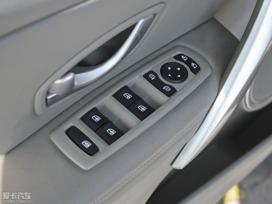 2011L(fng) 2.0L CVTr(sh)а