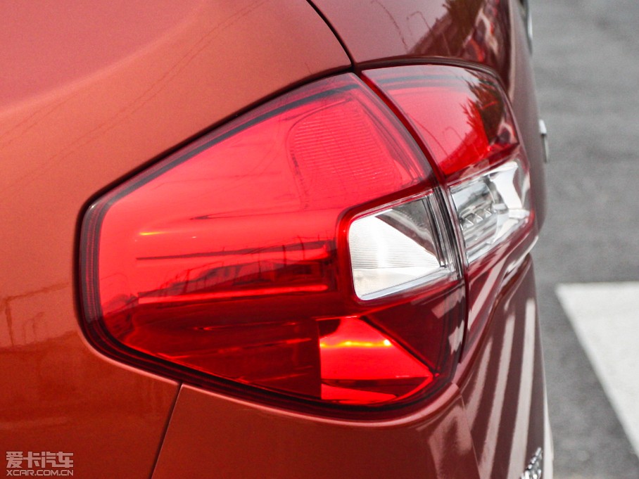 2012װ(M) 2.5L CVT򌶼а