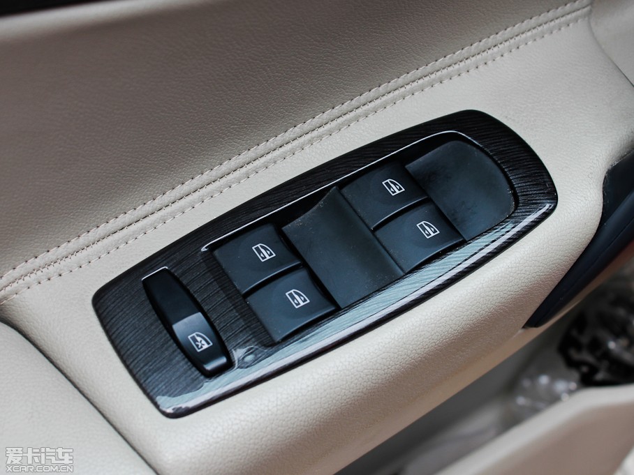 2012װ(M(jn)) 2.5L CVT(q)A(do)